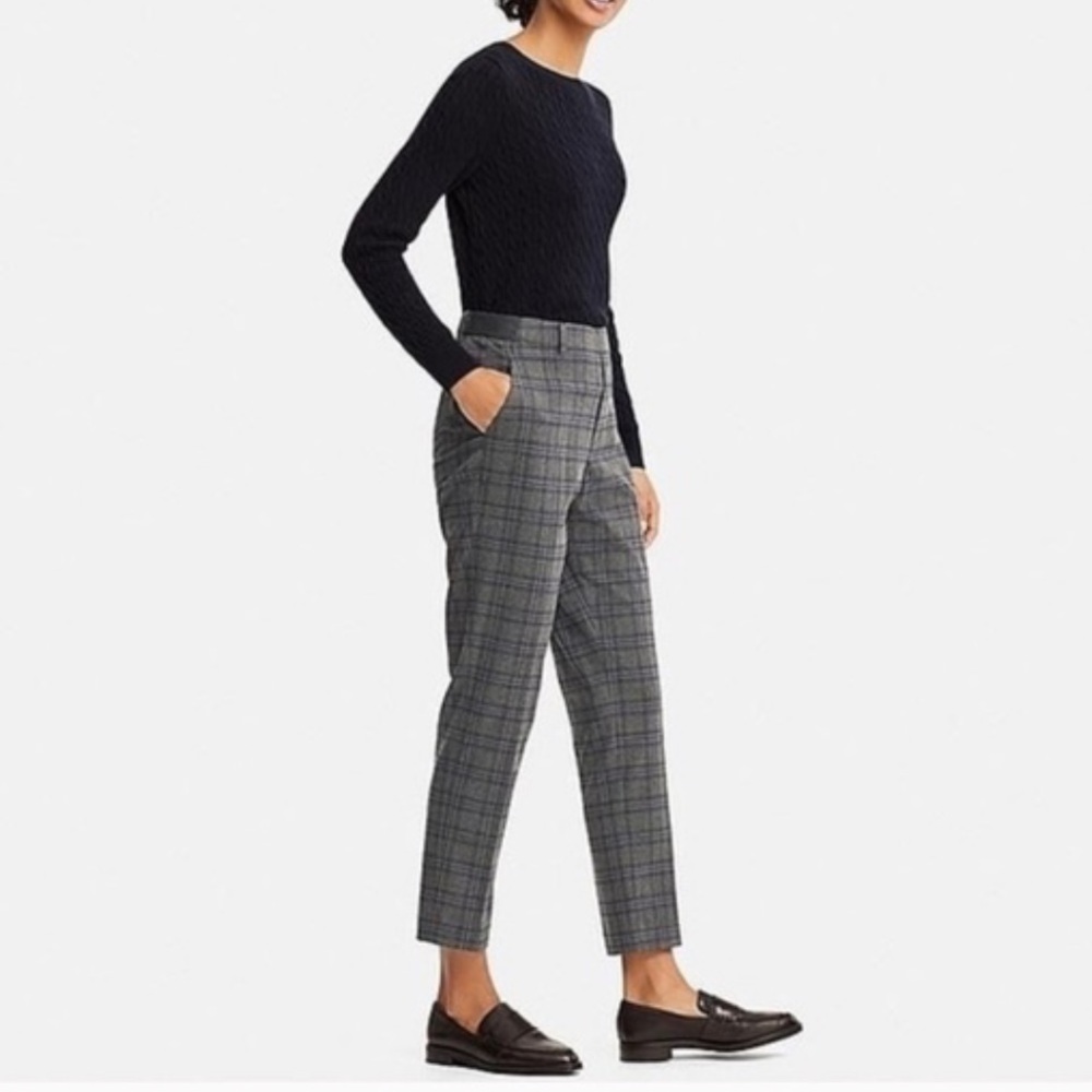 Straight leg grey plaid trouser from UNIQLO size XS